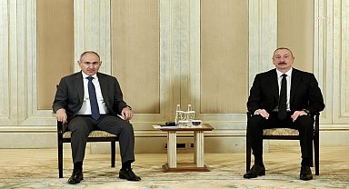 Azerbaycan Cumhurbaşkanı Aliyev ile Ermenistan Başbakanı Paşinyan’ın Abu Dabi’deki görüşmesi başladı