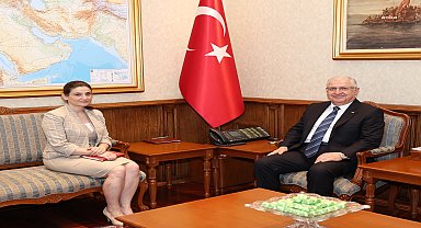 Bakan Güler, Türkiye'nin Vilnius Büyükelçisi Toplu'yu kabul etti