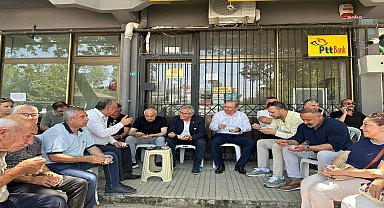 Bandırma Belediye Başkanı Mirza, Aksakal Mahallesi’nde aşure hayrına katıldı