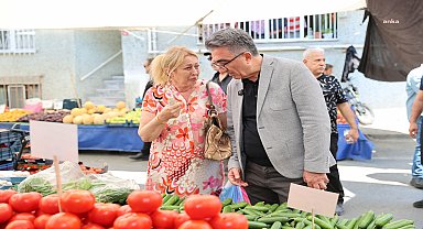 Bayrampaşa Belediye Başkanı Mutlu, Çarşamba Pazarı’nda esnaf ve vatandaşlarla buluştu
