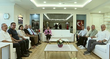 Birleşik Kamu-İş Konfederasyonu’ndan Antalya Büyükşehir Belediye Başkan Vekili Özdemir’e destek ziyareti