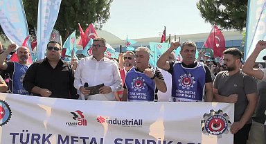 Bitron işçilerinden fabrika önünde basın açıklaması...