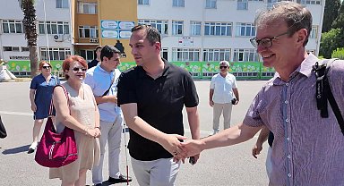Bornova Belediye Başkanı Eşki: “İnsan eliyle yaratılan engelleri yine biz ortadan kaldırmalıyız”