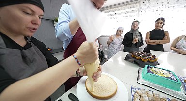 Buca Belediyesi’nden pastacılık kursuyla istihdama katkı