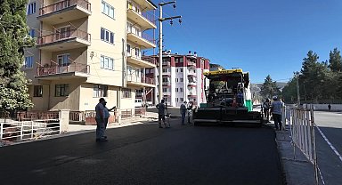 Burdur Belediye Başkanı Ercengiz, asfalt çalışmalarını inceledi