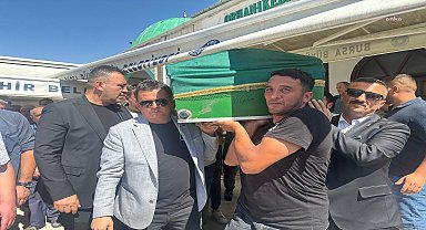 Bursa'daki yangında hayatını kaybeden itfaiye eri Ramazan Şaşkın son yolculuğuna uğurlandı