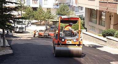 Çankaya Belediyesi, ilçe genelinde asfalt çalışmalarına hız verdi