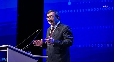 Cevdet Yılmaz: Yıllıklandırılmış ihracatımız ise 267 milyar dolarla tarihi en yüksek seviyesine ulaşmıştır