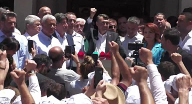 CHP'li belediyelere operasyon...CHP Adana İl Başkanı Tanburoğlu: Zeydan Karalar'ı tutsak ederek sesini duyurmamaya çalışmayın, çünkü o ses Adana'da milyonlar olur