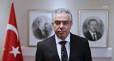 Cumhurbaşkanı Başdanışmanı Mehmet Uçum: “Referandumsuz yeni anayasa yapma senaryolarının hiçbir demokratik ve hukuki kıymeti yoktur”