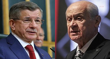 Davutoğlu'ndan Bahçeli'ye PKK'nın silah bırakmasındaki katkıları dolayısıyla teşekkür telefonu: Sürece desteğimizi sürdüreceğiz