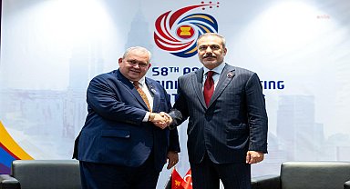 Dışişleri Bakanı Fidan, Kuala Lumpur'da çeşitli temaslarda bulundu