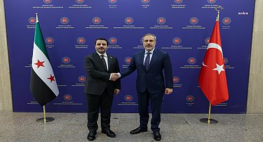 Dışişleri Bakanı Fidan, Suriye Dışişleri Bakanı Şeybani ile görüştü