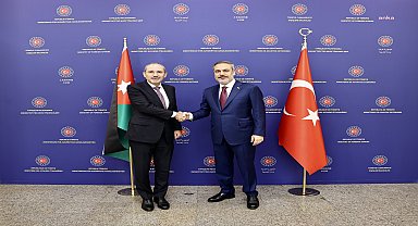 Dışişleri Bakanı Fidan, Ürdün Dışişleri Bakanı Safadi ile görüştü 