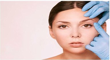 Doç. Dr. Ezgi Özkur’dan estetikte doğallık odaklı yenilikçi yaklaşımlar