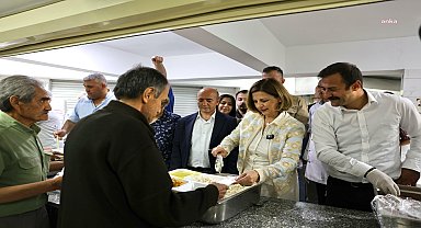 Eskişehir Büyükşehir Belediye Başkanı Ünlüce, Muharrem orucu tutan vatandaşlarla buluştu
