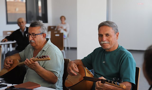 Eskişehir Büyükşehir Belediyesi Emek Kafe’de “Sağlıklı Yaş Alma Atölyeleri” devam ediyor
