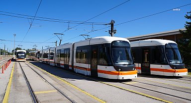 Eskişehir Büyükşehir Belediyesi, tramvay seferlerinde iki gece için düzenleme yapıldığını duyurdu