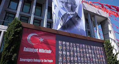 İBB Başkan Vekili Nuri Aslan: Egemenliğini kimseye teslim etmeyeceğini bir kez daha gösterdi