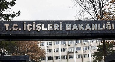 İçişleri Bakanlığı: Adana Büyükşehir Belediye Başkanı Zeydan Karalar ve Büyükçekmece Belediye Başkan Vekili Ahmet Şahin görevden uzaklaştırıldı