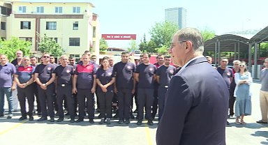 İzmir Büyükşehir Belediye Başkanı Tugay’dan, orman yangınlarında mücadele veren personele teşekkür ziyareti