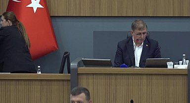 İzmir Büyükşehir Belediye Başkanı Tugay: Yangının yaralarını birlikte saracağız