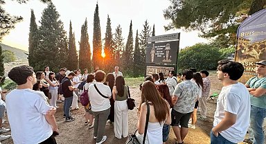 İzmir'de gençler Efes'i keşfetti 
