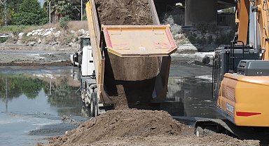İZSU'dan Meles ve Manda derelerinde temizlik seferberliği