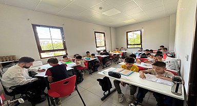 Kahramankazan Belediyesi'nin kültür evlerinde yaz okulu programları başladı
