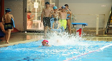 Karşıyaka Belediyesi Yüzme Havuzu’na modern dokunuş