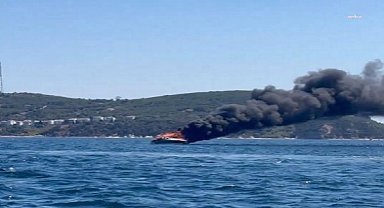 Kınalıada açıklarında yanan teknede 16 kişi sağ kurtuldu