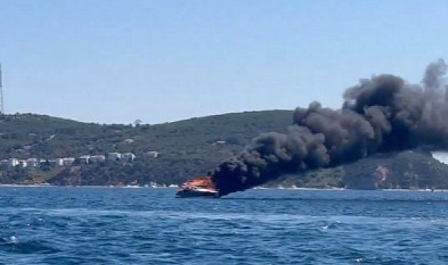 Kınalıada açıklarında yanan teknede 16 kişi sağ kurtuldu