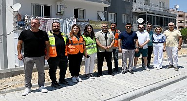  Kuşadası Belediye Başkanı Günel, hizmet ekibi ile sahada