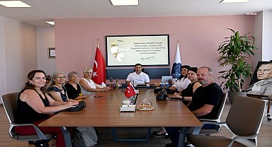 Kuşadası Belediye Başkanı Günel, kadın üreticileri makamında ağırladı
