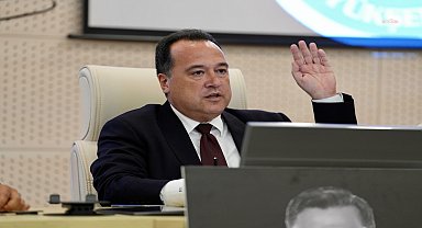 Manisa Büyükşehir Belediye Başkanı Dutlulu'dan CHP'li belediyelere yönelik operasyonlara tepki: 