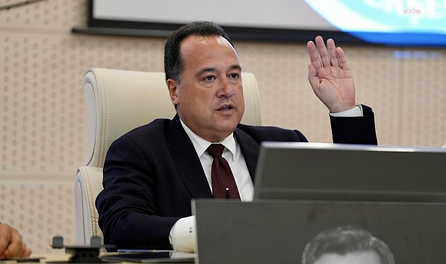Manisa Büyükşehir Belediye Başkanı Dutlulu'dan CHP'li belediyelere yönelik operasyonlara tepki: