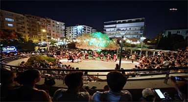 MAV Cello Ensemble, Zeytin Altında yaz esintisi yaşattı
