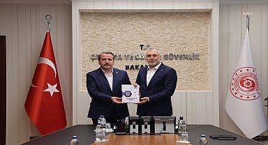 Memur-Sen, milyonlarca memur ve memur emeklisini ilgilendiren zam taleplerini Bakan Işıkhan'a sundu