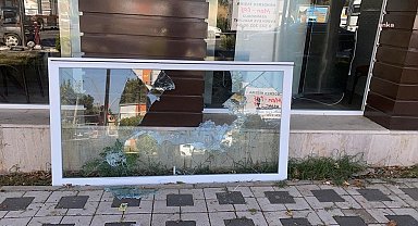 Menderes'te Kent Lokantası’na saldırı