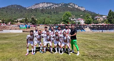 Mersin Büyükşehir Belediyesi'nin “30 Ağustos Fındıkpınarı Zafer Kupası Geleneksel Futbol Turnuvası” başladı