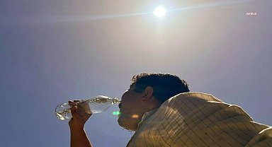 Meteoroloji’den sıcaklık uyarısı: “Vatandaşlarımız, 11.00 ile 16.00 saatleri arasında açık alanda bulunmamalı”