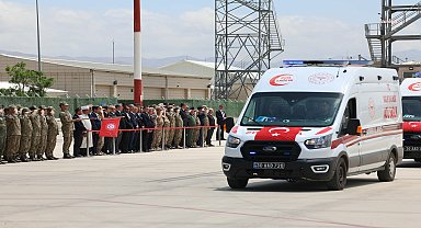 Milli Savunma Bakanı Yaşar Güler, şehitler için düzenlenen törene katıldı