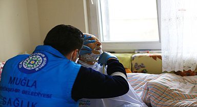 Muğla Büyükşehir Belediyesi, evde bakım hizmeti ile bugüne kadar 26 bin 430 haneye destek oldu