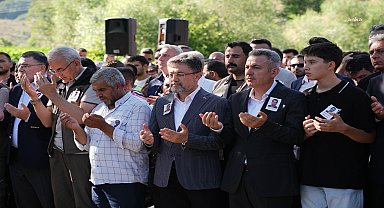 Ödemiş yangınında yaşamını yitiren orman işçisi Ragıp Şahin son yolculuğuna uğurlandı