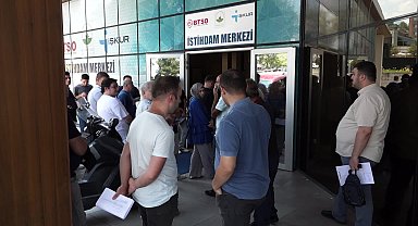 Osmangazi’de istihdam sağlayan buluşmada 50 kişi iş sahibi oldu