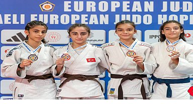 Osmangazili judocu Melek Saraç'tan Yıldızlar Avrupa Judo Kupası’nda bronz madalya