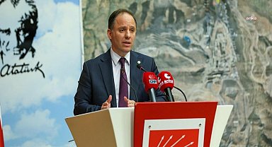 Özgür Özel'e soruşturma...Deniz Yavuzyılmaz: AK Parti’nin, Sayın Özgür Özel hakkında soruşturma açtırtması tek kelimeyle korkaklıktır
