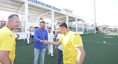 Profesyonel futbolculardan Bucalı genç yeteneklere futbol dersi