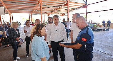 Silifke Belediye Başkanı Turgut, Cuma Pazarı’nda esnaf ile bir araya geldi