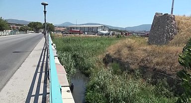 Soma Belediye Başkanı Okur, Bakırçay deresinin DSİ tarafından temizlenmemesine tepki gösterdi: